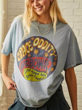 Urban Outfitters Bowie Space Oddity David Bowie T Shirt Women’s 1XL
